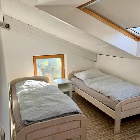Kleines Reihenhaus Im Chiemgau Apartmán
